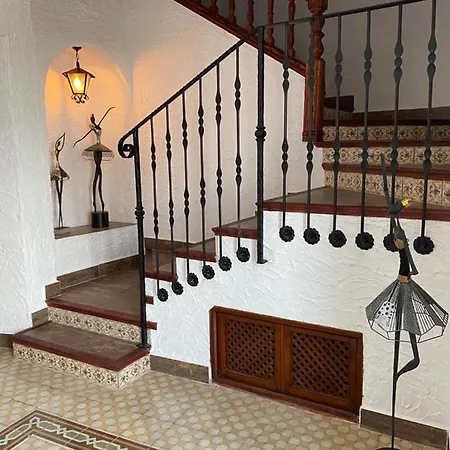 Retiro Del Teatro Hotel 3*